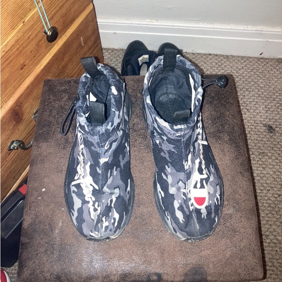 CHAMPION SNEAKERS - Picture 6 of 6